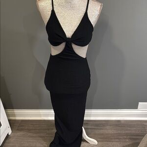 Elegant Black Cut-Out Maxi Dress